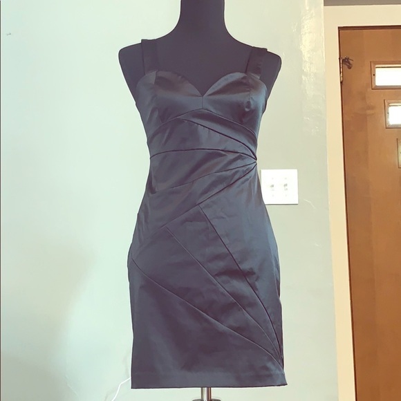 H&M Dresses & Skirts - H&M black fitted cocktail dress